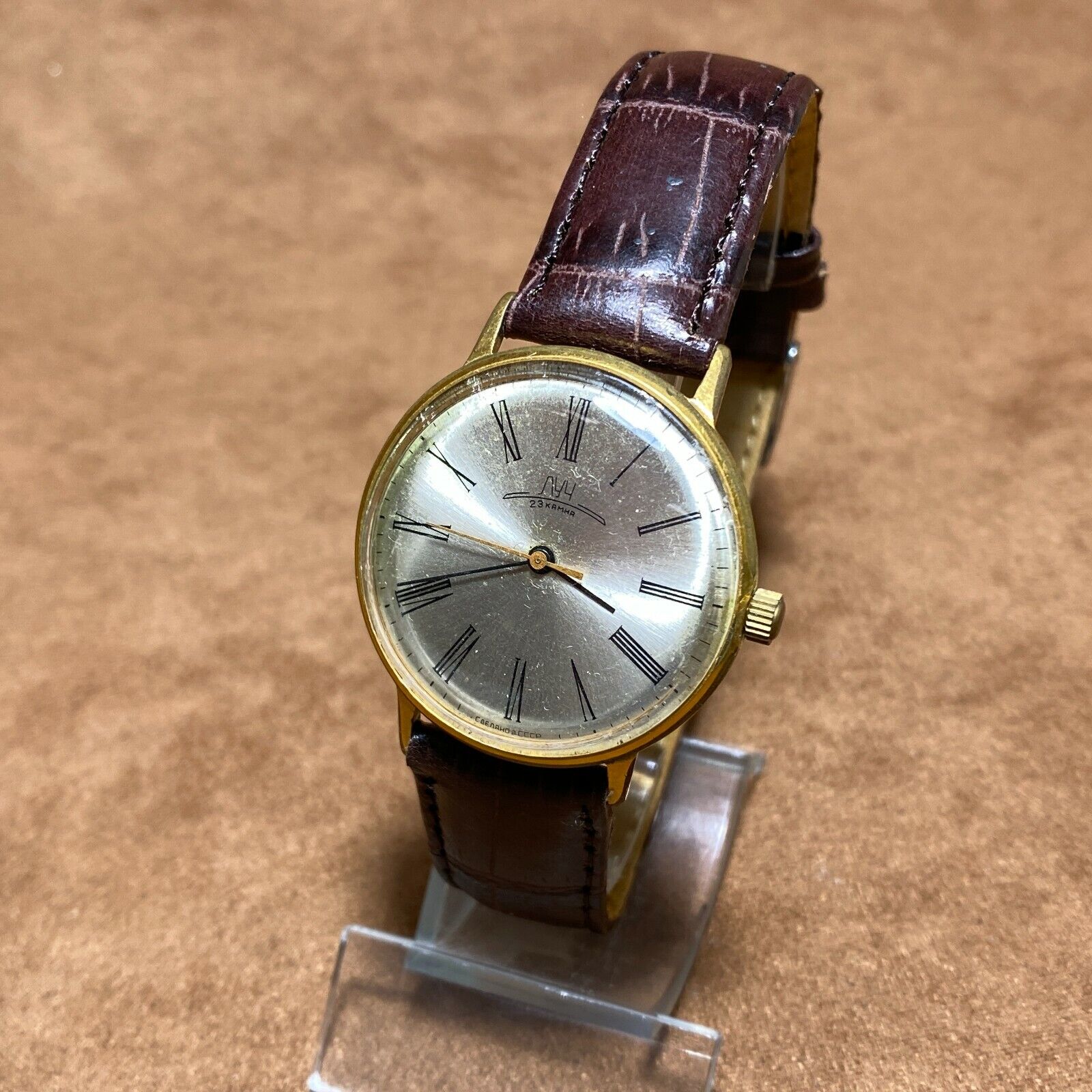 RARE Soviet Wristwatch Luch Slim Vintage Ultra Slim Soviet Mens Watch 23 Jewels