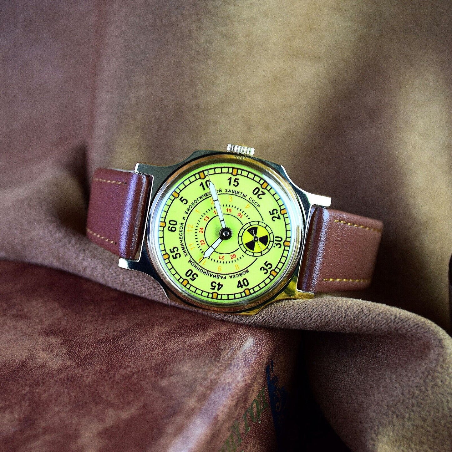 Soviet Vintage Wristwatch Pobeda Vintage ZIM Aviator Mens Military Wristwatch