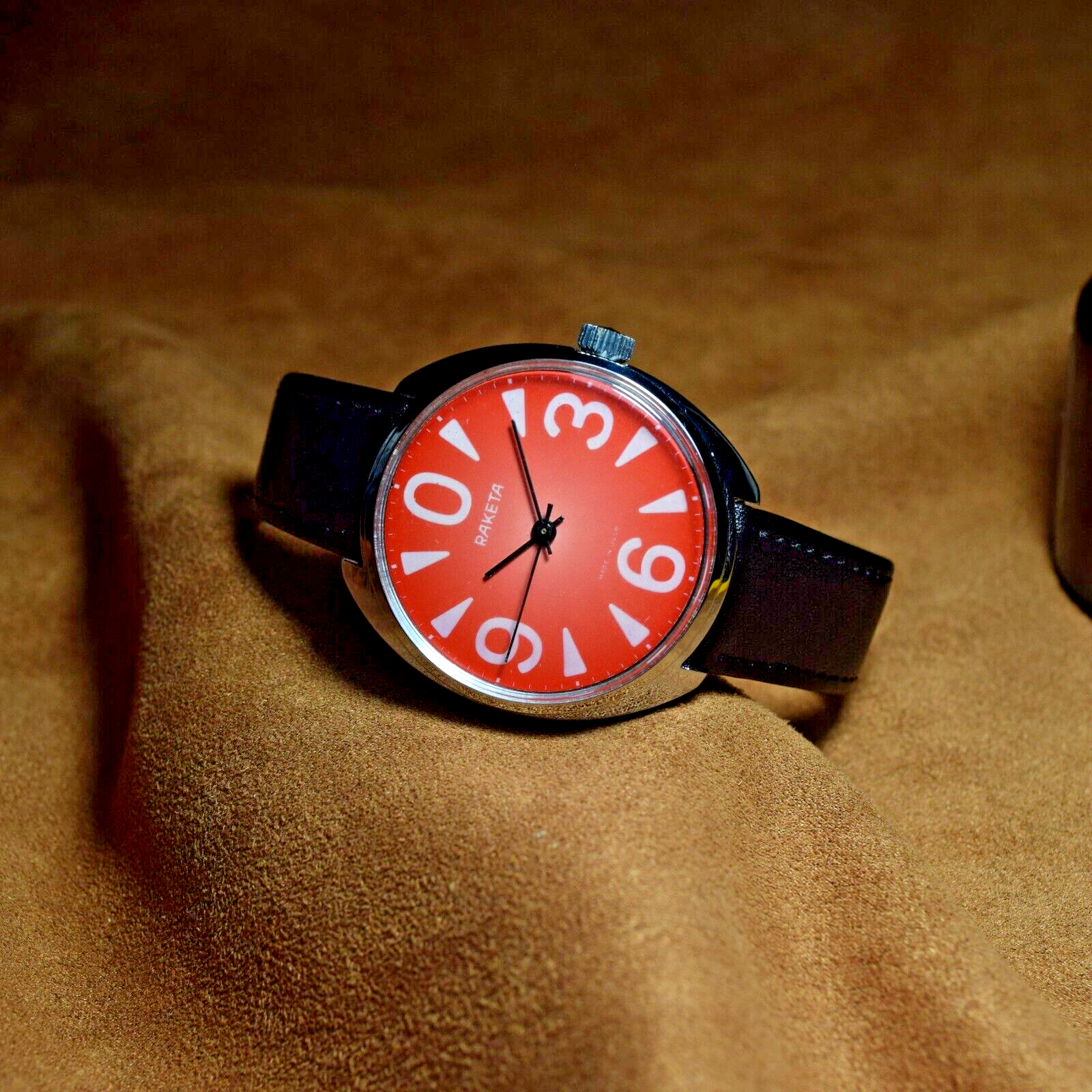 Soviet Watch Raketa BIG ZERO RARE Red Dial Vintage Mens Mechanical Wristwatch