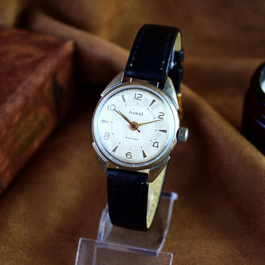 Soviet Watch VOSTOK ALMAZ Mens Mechanical Vintage Watch Beige Dial 18 Jewels