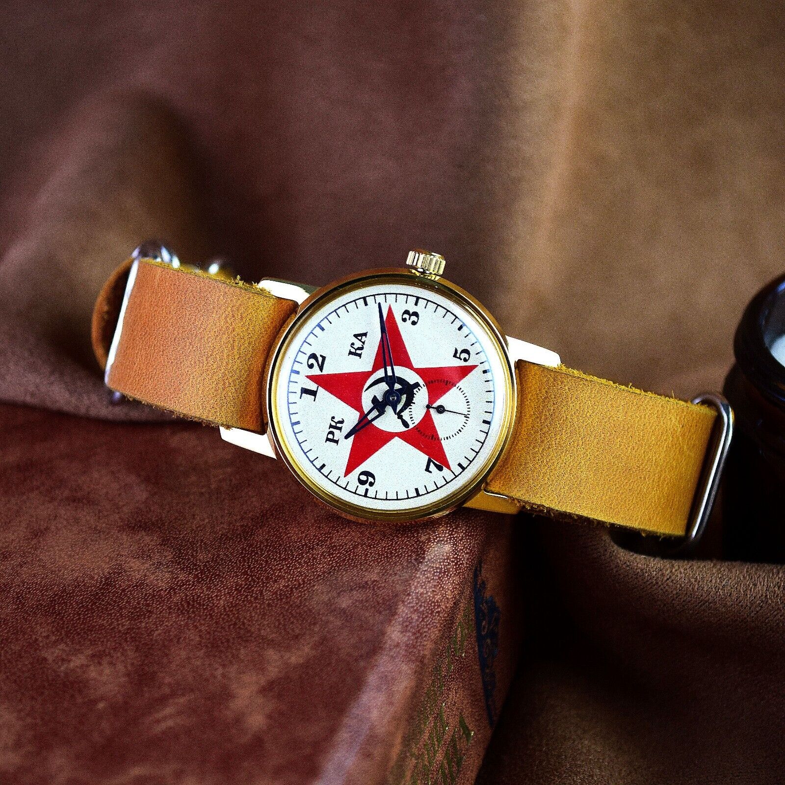 Soviet Watch Pobeda Red Star Vintage Mechanical Watch 15 Jewels Leather Band