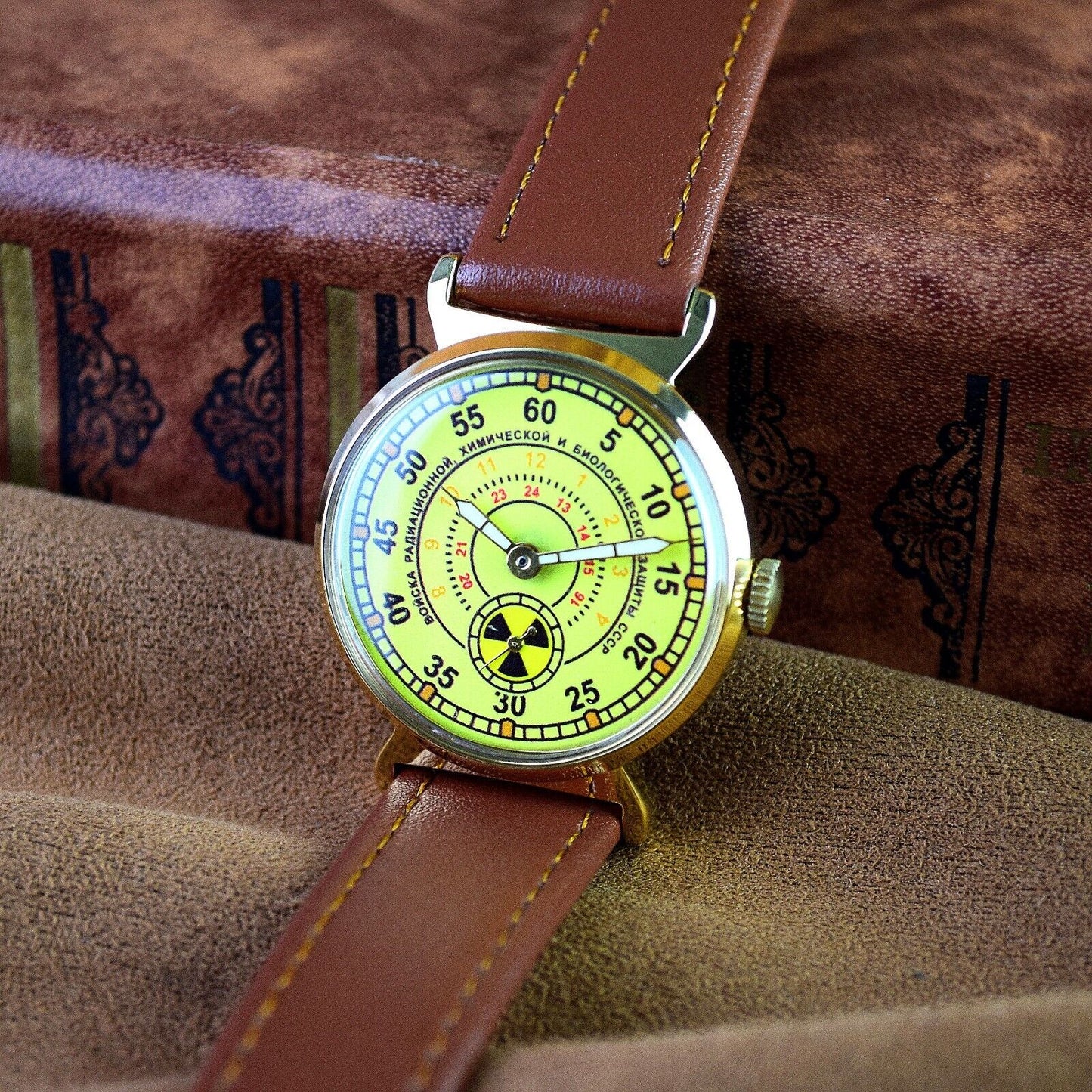 Soviet Vintage Wristwatch Pobeda Vintage ZIM Aviator Mens Military Wristwatch