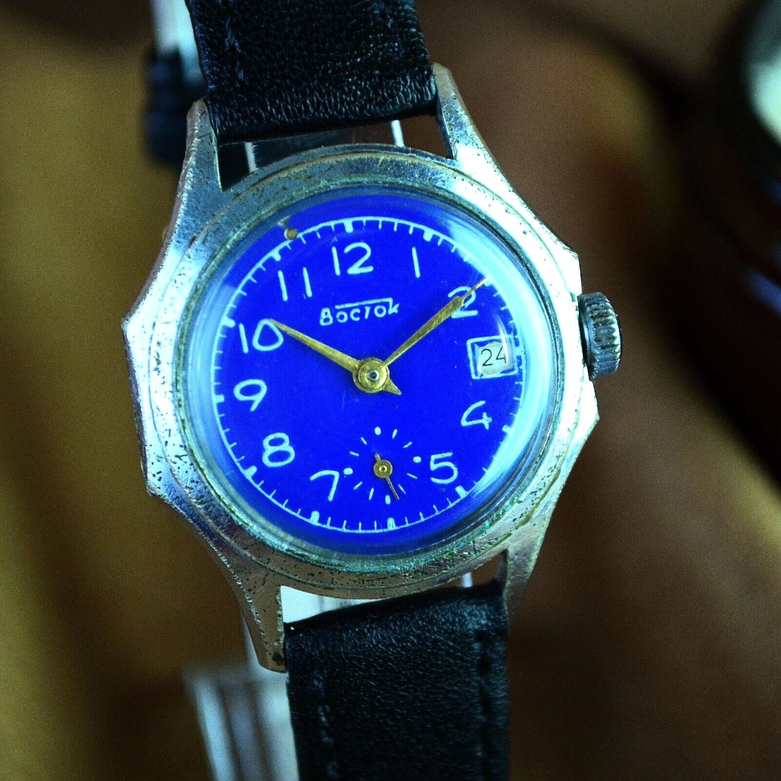 Soviet Wristwatch VOSTOK Mens Mechanical Vintage Watch Blue Dial Montre Homme