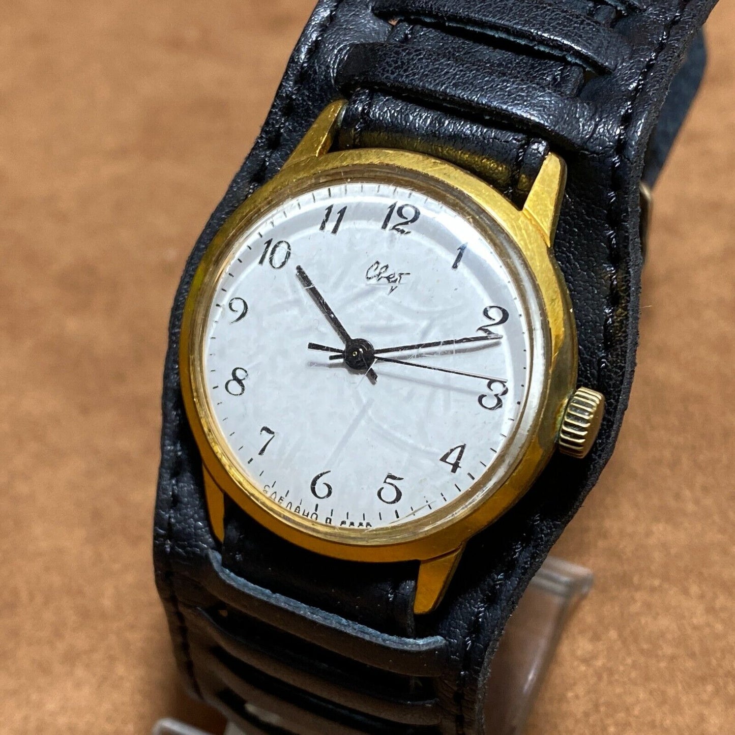 Soviet Watch RAKETA SVET Petrodvorec factory White Dial 25 AU Vintage Watch