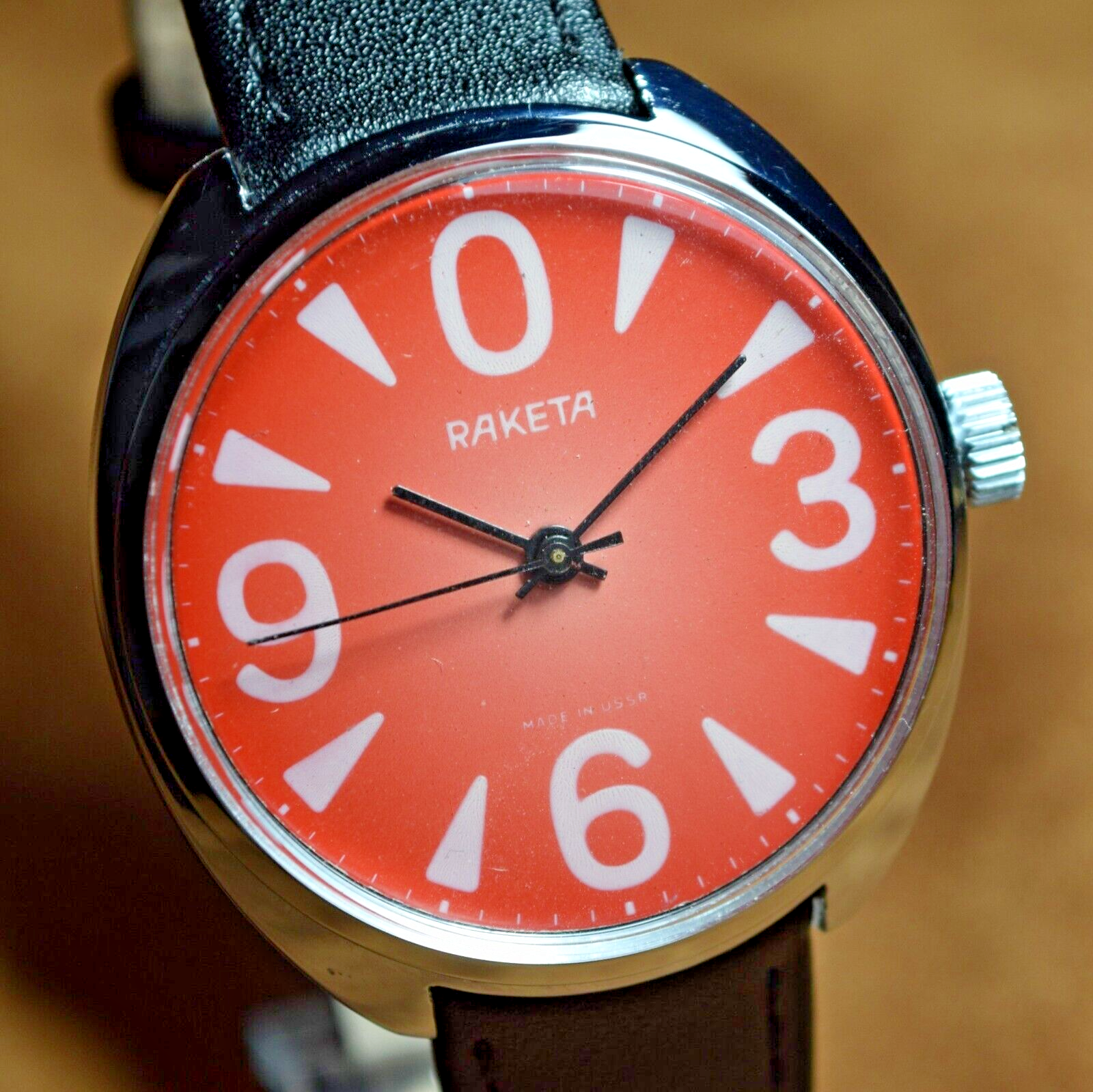 Soviet Watch Raketa BIG ZERO RARE Red Dial Vintage Mens Mechanical Wristwatch