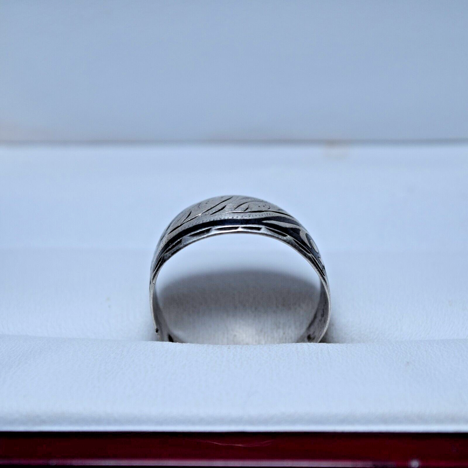 Soviet Silver Ring Woman's Niello Kubachi Size 8.5 Weight 2.01g USSR 875 Vintage