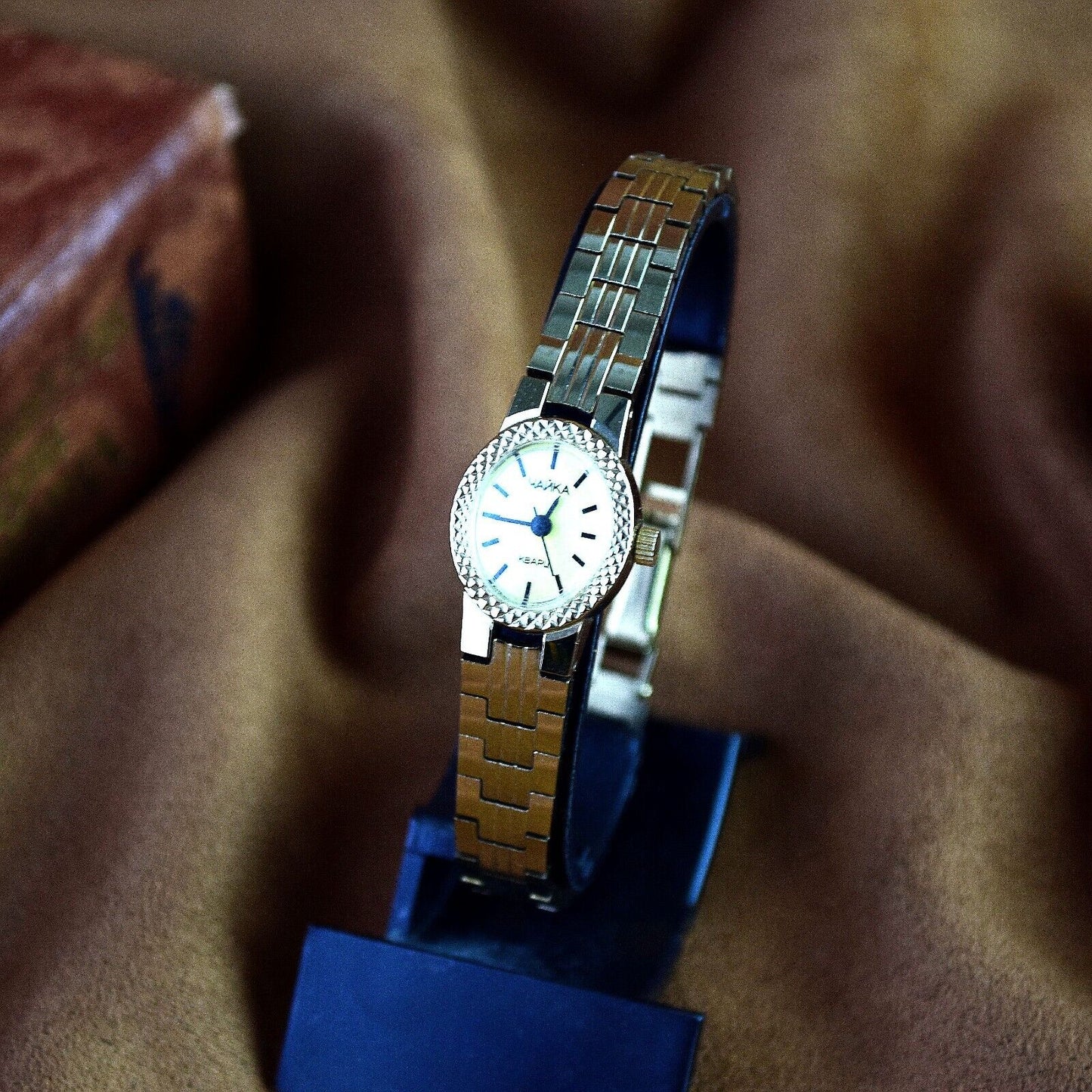 Soviet Wristwatch Womens CHAIKA Vintage Ladies Mechanical Watch Chaika Gold Dial