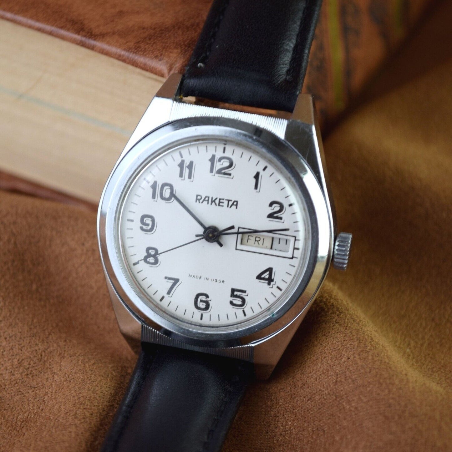 RARE Soviet Wristwatch Raketa Classic Mens Mechanical 2628H WristWatch USSR