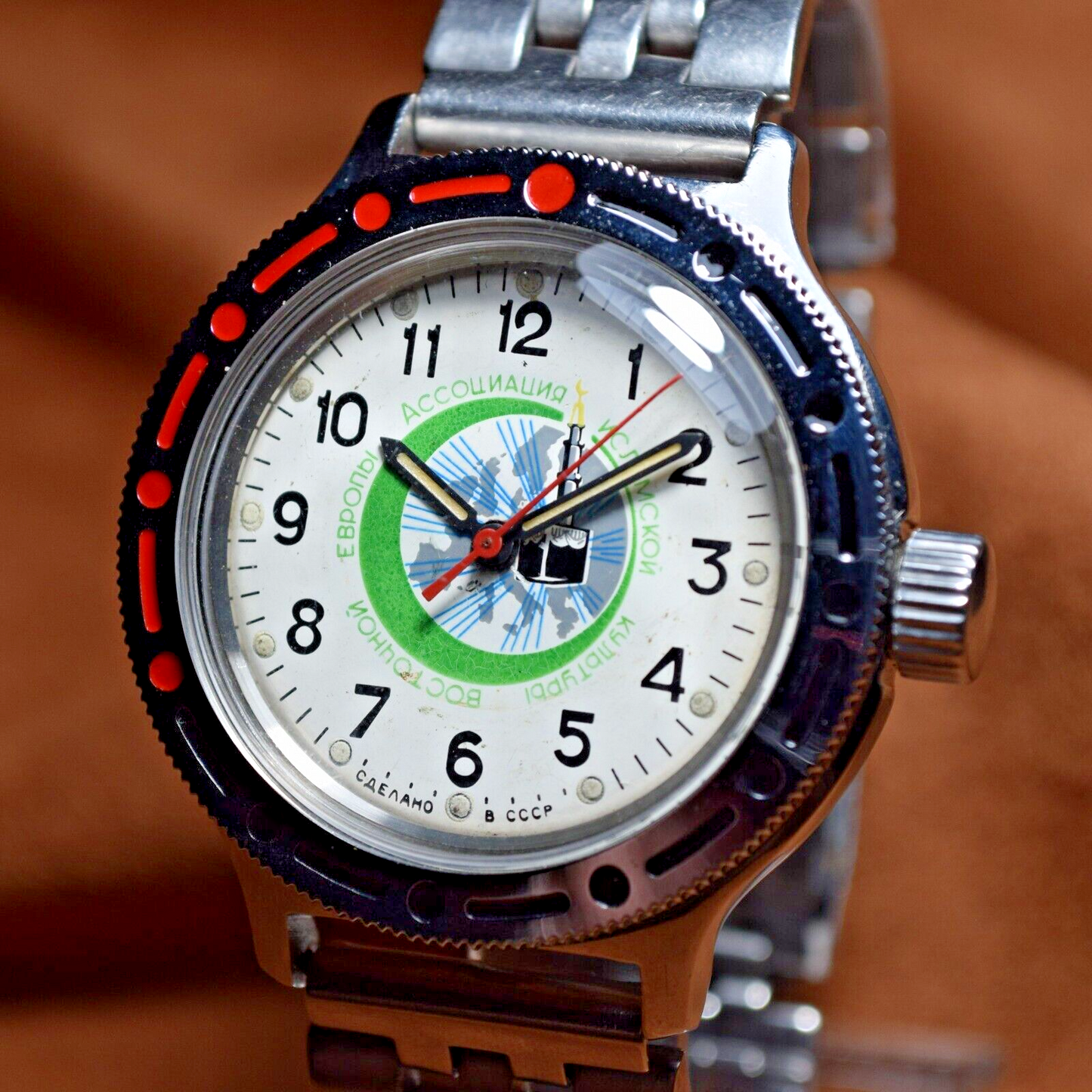 Soviet Wristwatch VOSTOK AMPHIBIAN Diver Military Watch Equipment Wostok USSR