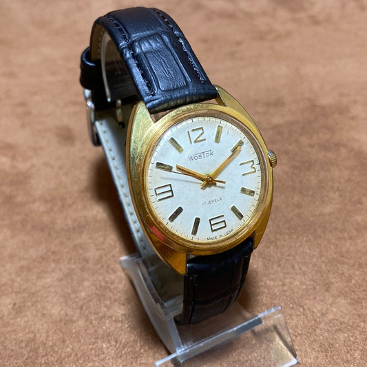 Vintage Watch VOSTOK Original Mechanical Mens Wristwatch Vintage 17 Jewels AU 10