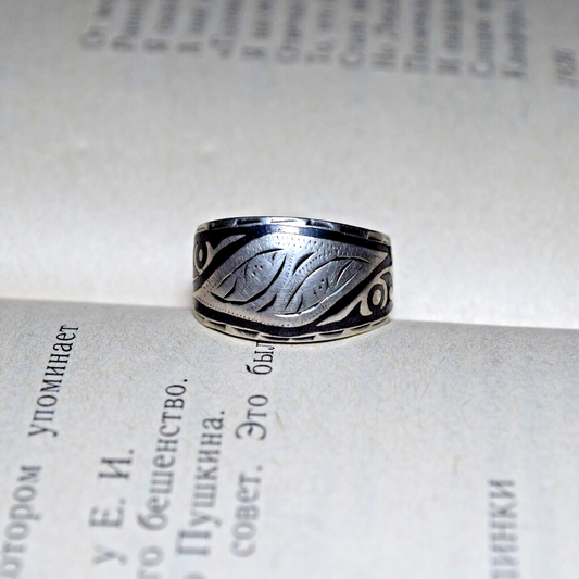 Soviet Silver Ring Woman's Niello Kubachi Size 8.5 Weight 2.01g USSR 875 Vintage