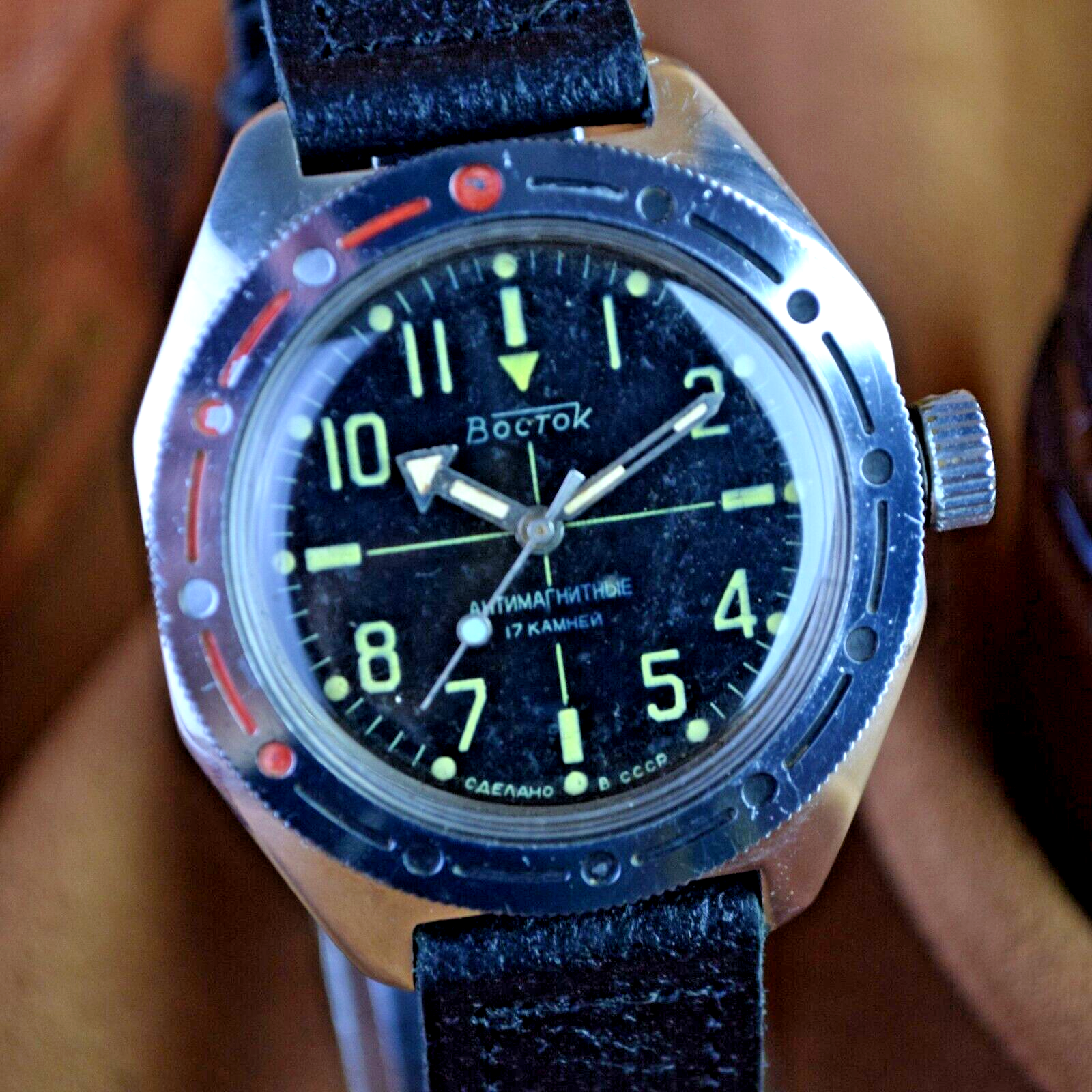 Soviet Diver Watch Amphibian VOSTOK ANTIMAGNETIC WOSTOK Mechanical Mens Watch