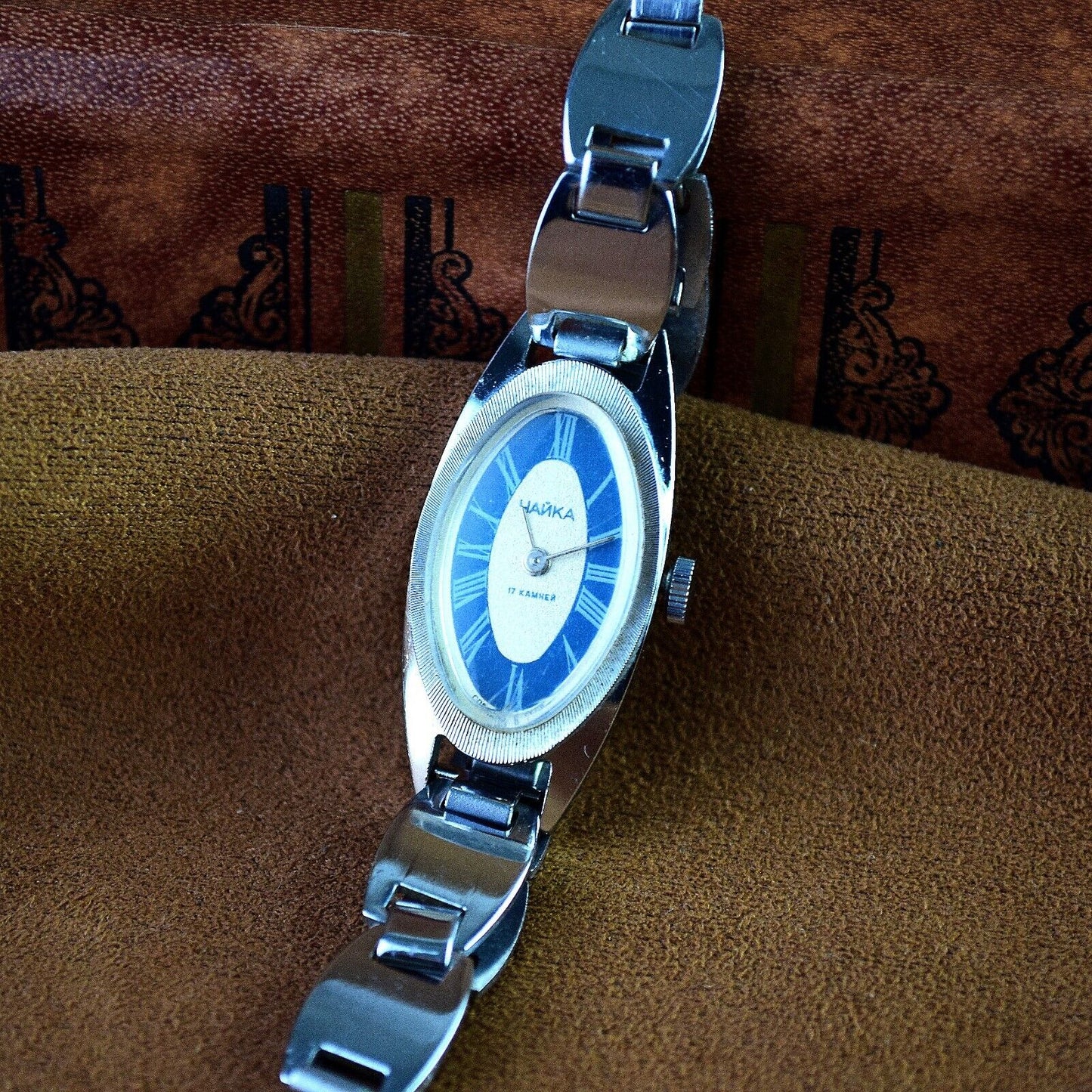 Soviet Wristwatch Womens CHAIKA Vintage Ladies Mechanical Watch Chaika