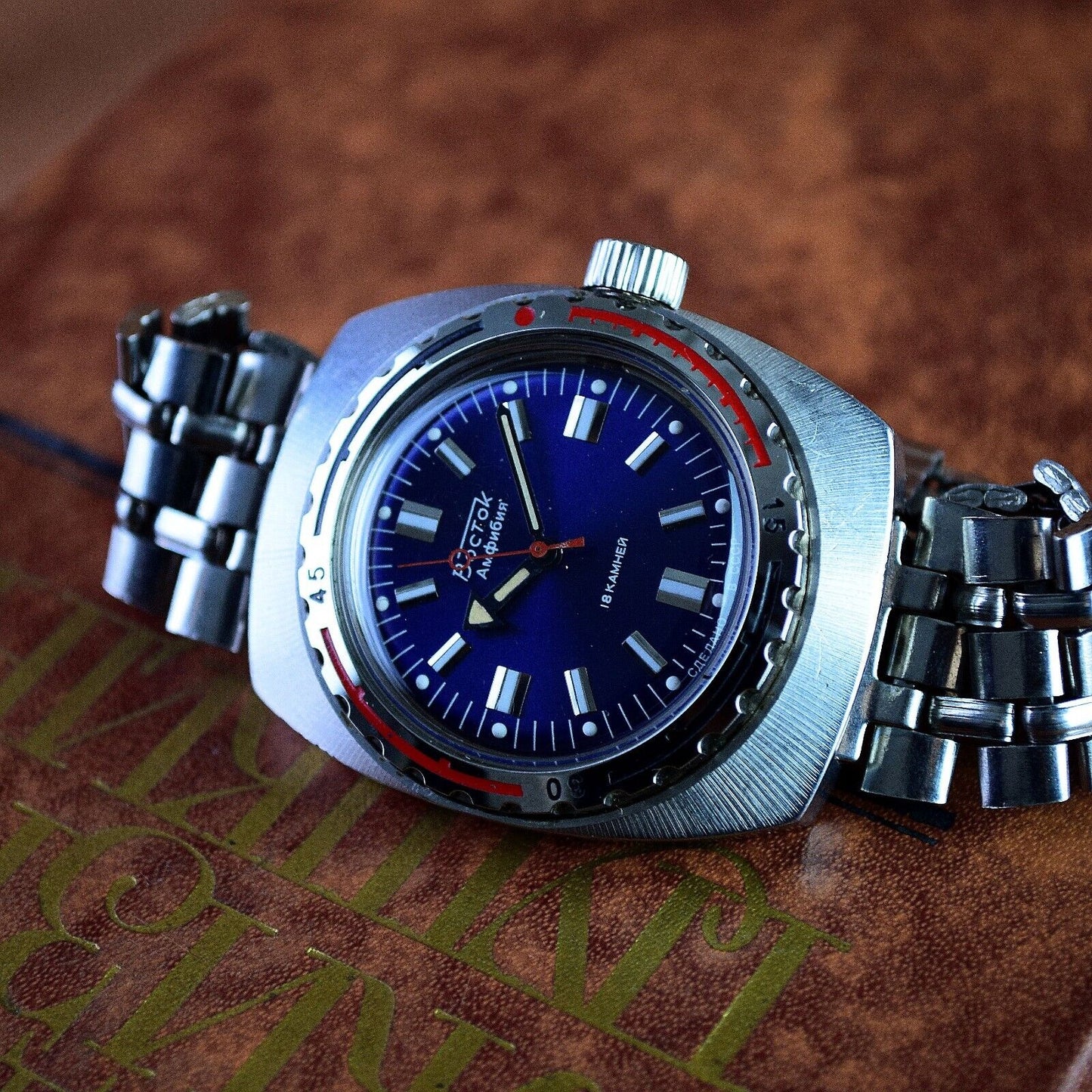 Soviet Wristwatch VOSTOK AMPHIBIAN Diver 200M VINTAGE WATCH Blue Dial USSR Watch