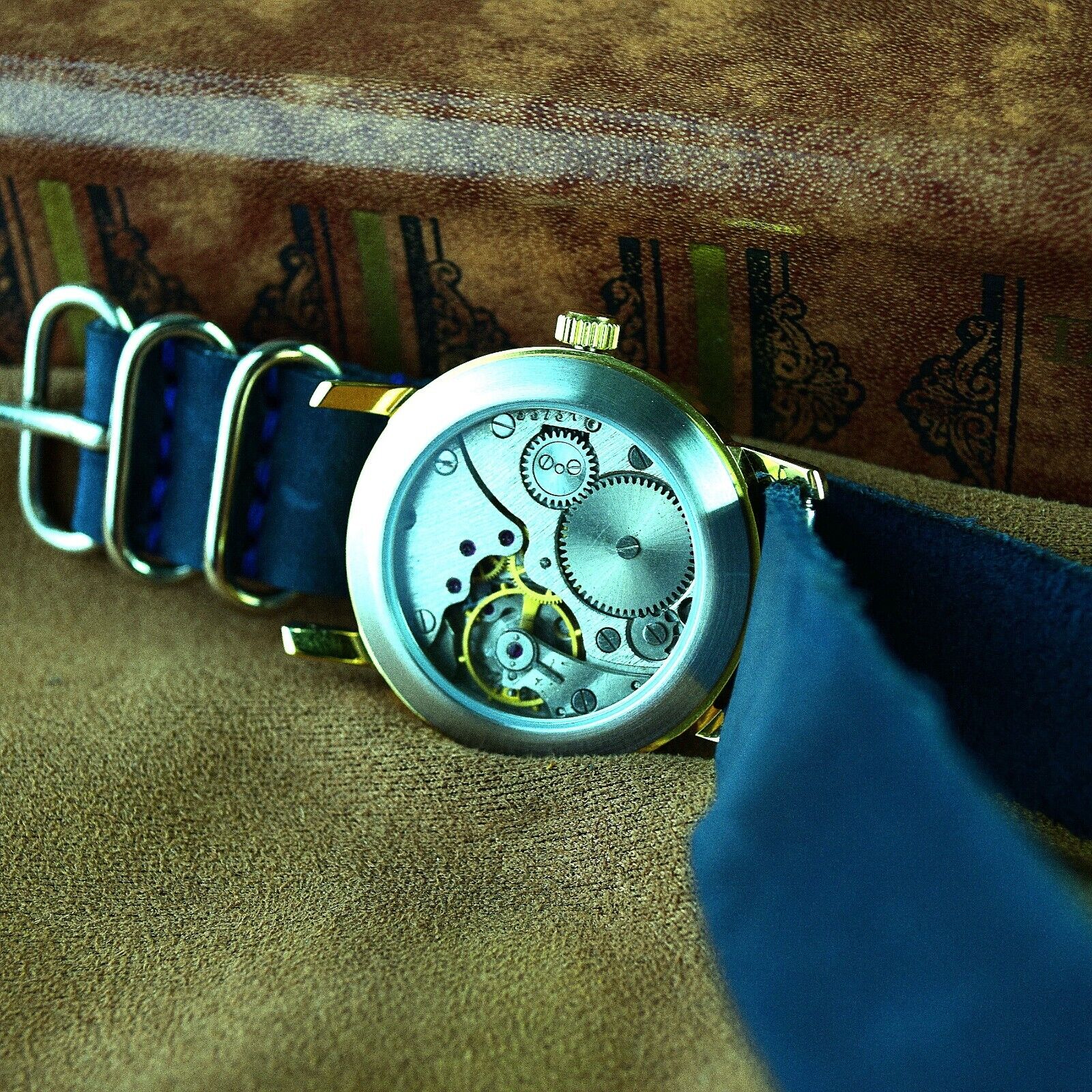 Wrist Watch Pobeda Vintage Soviet Ukraine Watch Pobeda ZIM White dial Serviced