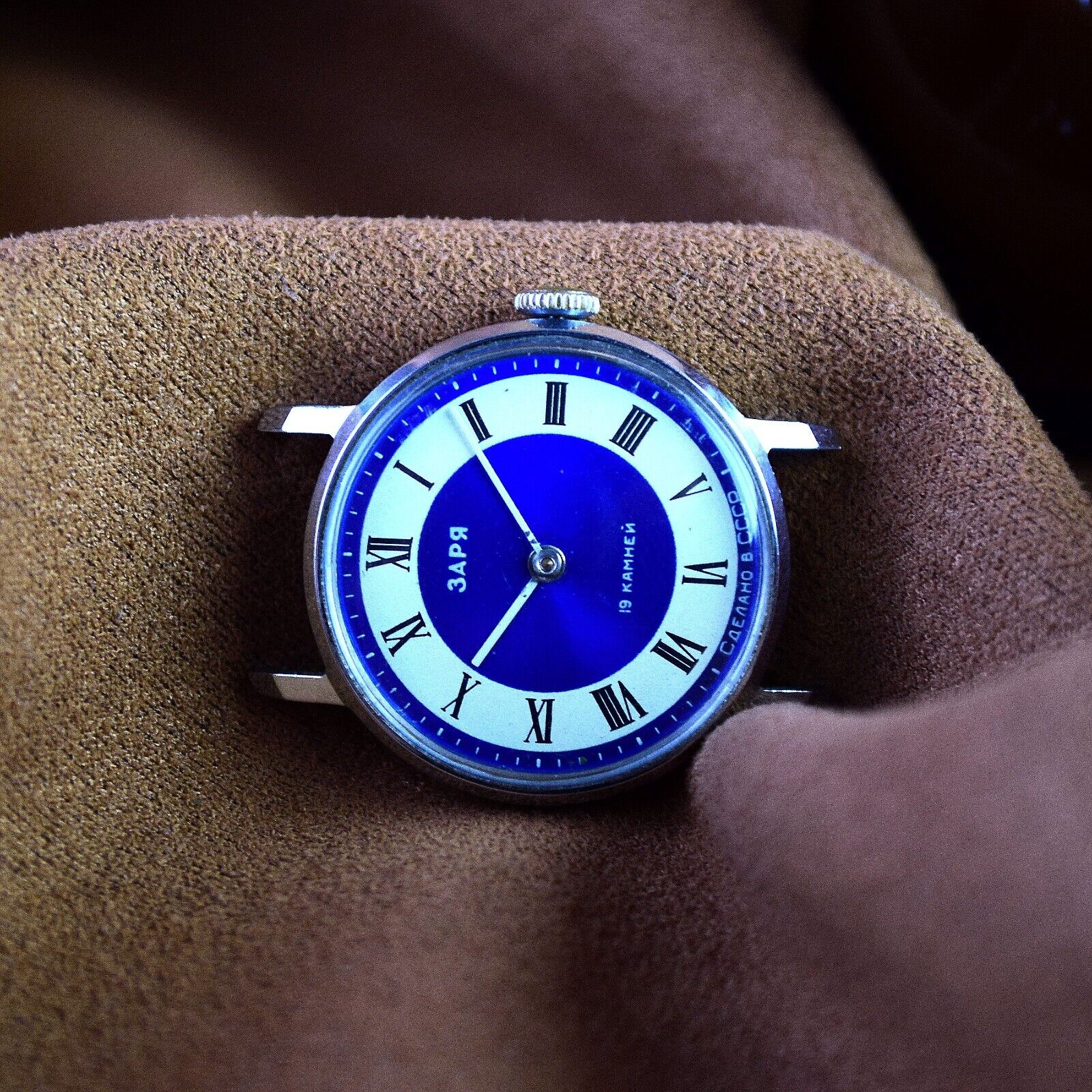 Soviet Wristwatch Women ZARIA Vintage Ladies Mechanical Watch ZARIA Blue Dial