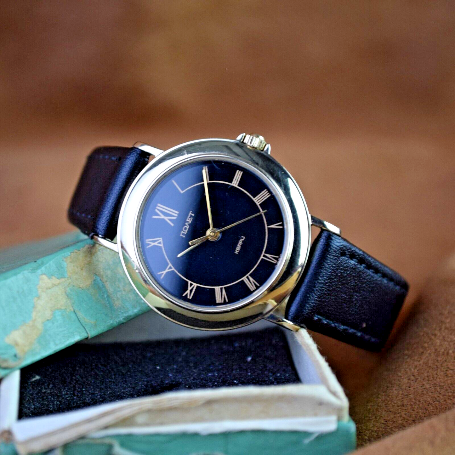 Soviet Wristwatch POLJOT 17 Jewels Quartz Mens Watch Black Dial USSR Vintage