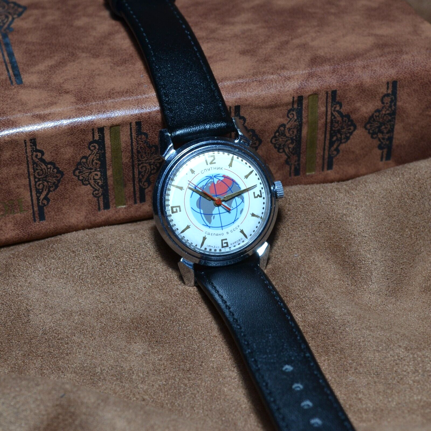 Vintage Watch Poljot Sputnik Mechanical 17 Jewels 1MChZ Kirovskie Mens Watch